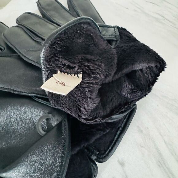 UGG Metisse Tabbed Vent Tech Soft Stretch Leather Gloves, BLACK, Large, NWT - Picture 9 of 12